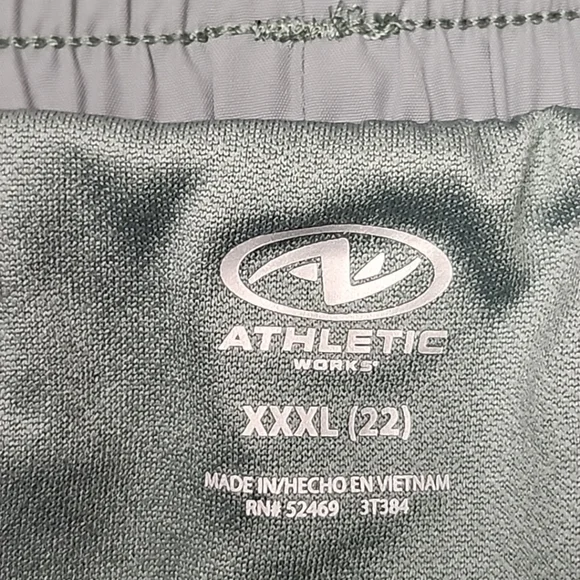 NWT Athletic Works Women's Pull-On Core Piped Run Shorts Size XXXL 22 Green - Picture 6 of 12